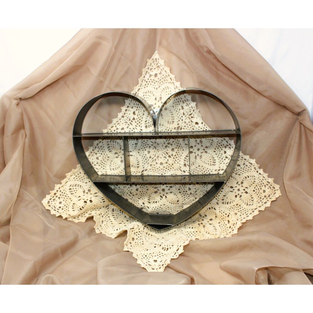 Beautiful Folk Art Shelf made from Zinc Métal in a shape of a heart France 1930